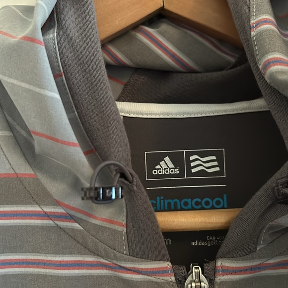 Adidas VGUC light weight zip up jacket with hoodie, side zip pockets,drawstrings - Picture 6 of 11